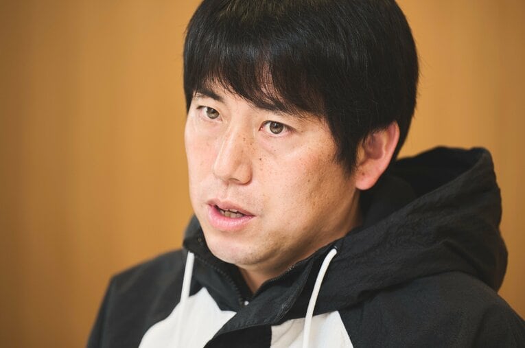 監督就任4年目の2014年頃、指導の感覚をつかんできたという高見澤勝監督。次第に佐久長聖高は安定した成績を残す強豪校となっていった ／ photograph by Yuki Suenaga