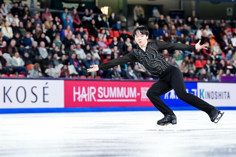 ニコル氏は鍵山の滑りを「驚異的なエッジさばき」と形容した　©Getty Images