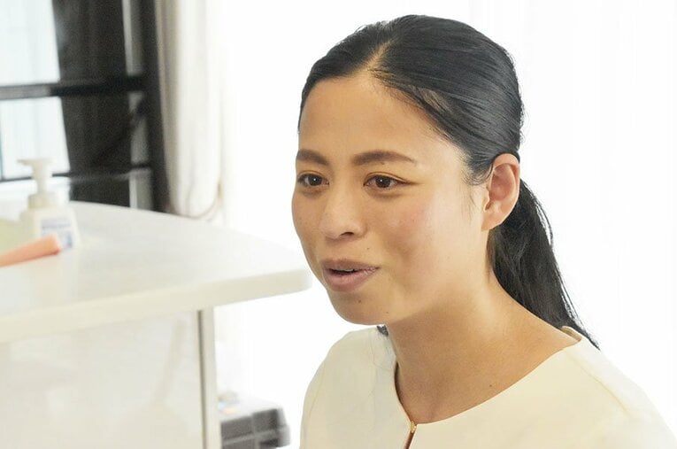 「スーパー高校生」として取り上げられてから約15年。小林が自宅でインタビューに応じた ／ photograph by Yu Shoji