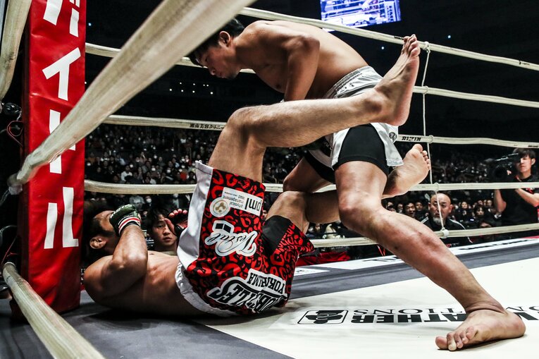 パウンドでKO勝利した朝倉未来　©RIZIN FF Susumu Nagao