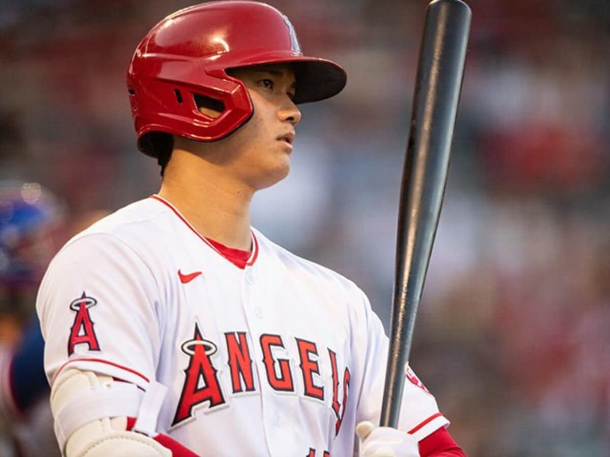大谷翔平《最強スラッガー賞》にMLB公式も「歴史的な二刀流