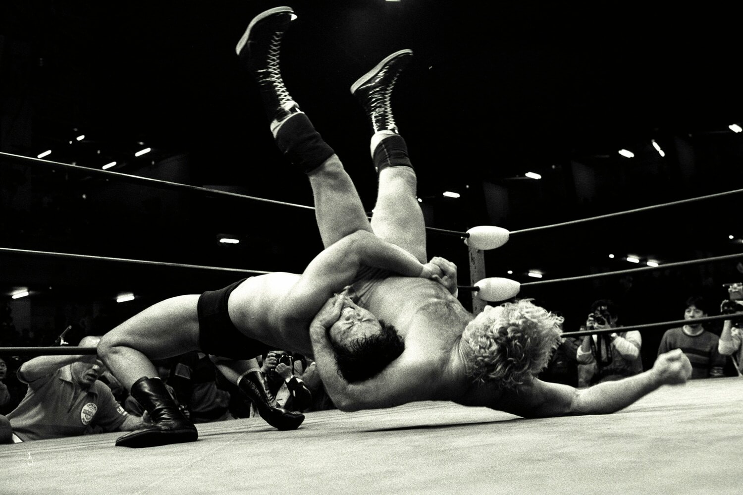 1984年2月23日、ニック・ボックウィンクルをバックドロップホールドでフォールし、AWA世界ヘビー級王座を奪取