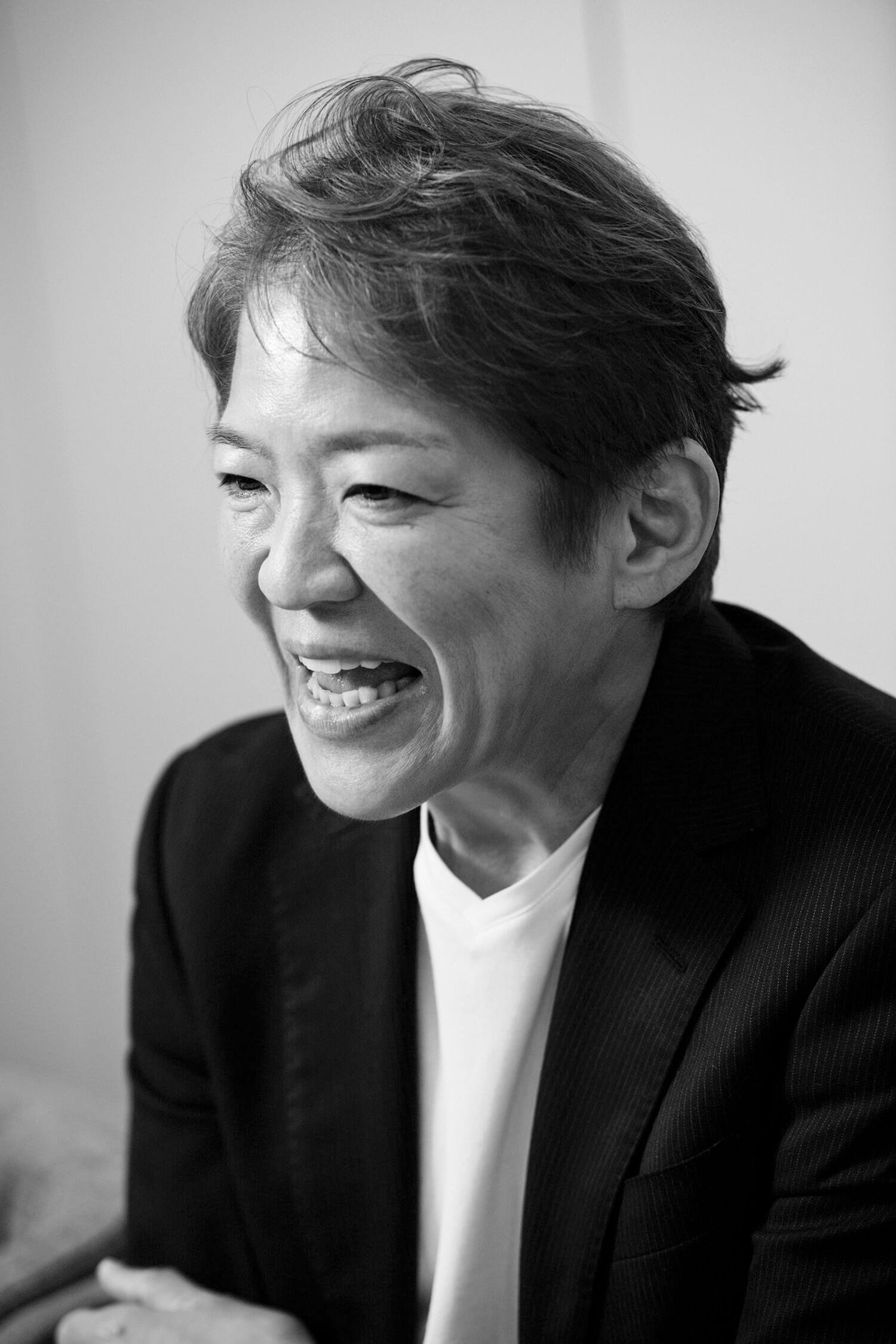 インタビュー時のライオネス飛鳥さん　©タイコウクニヨシ