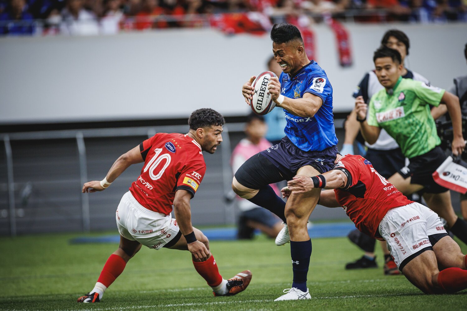 食い下がるブレイブルーパスの守備をぶち破った長田智希。「やっぱり長田か」と誰もが唸ったのだが…©︎Kiichi Matsumoto