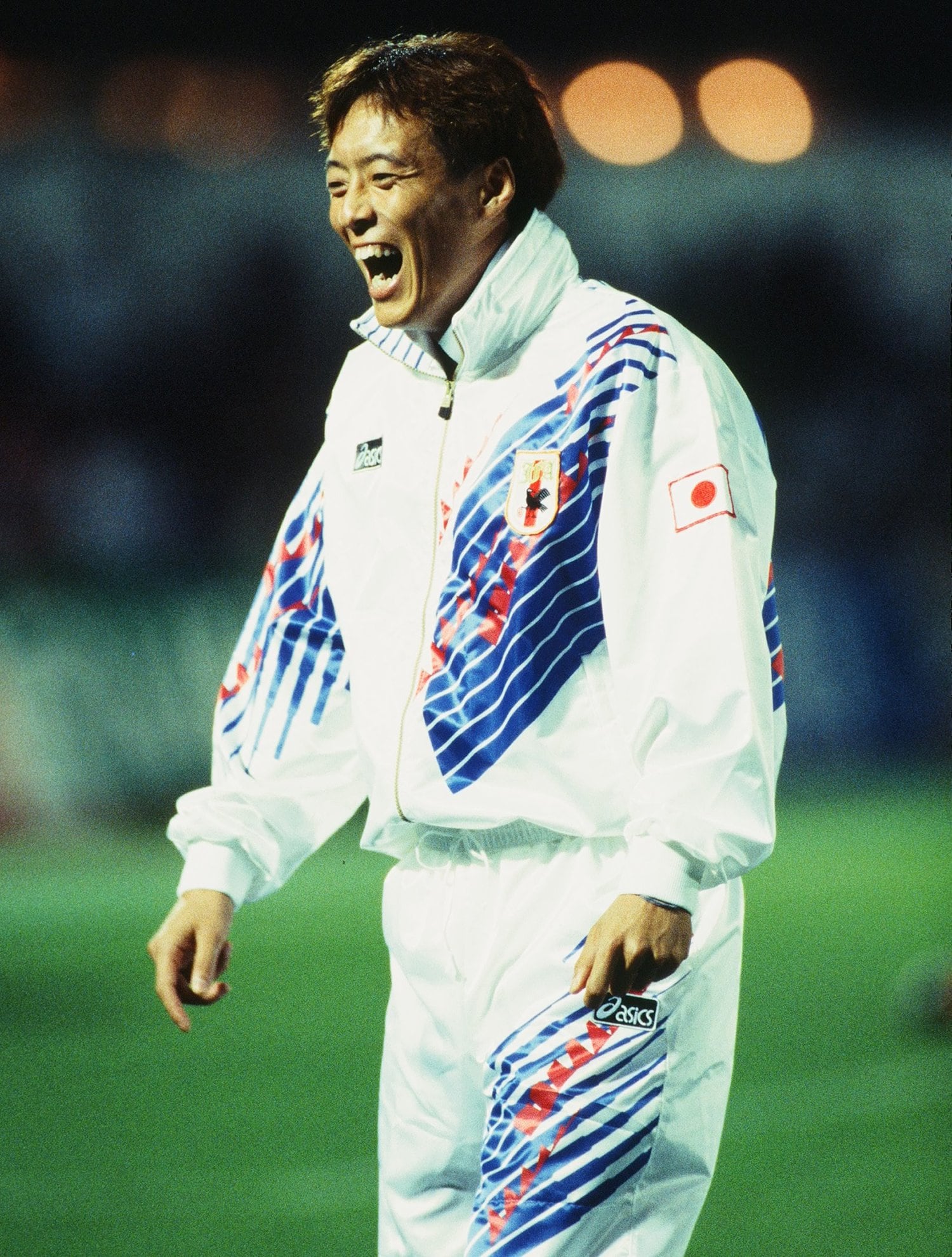 日本代表戦で笑顔を浮かべる大嶽　©JFA