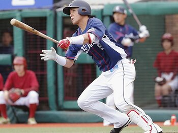 「ああ、ベースボールしてるなぁ」西武・木村文紀の野手転向6年目。＜Number Web＞ photograph by Kyodo News