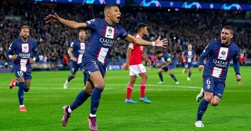 サッカー ロベルト・レバンドフスキ 超貴重 限定10枚 バイエルン MVP サッカー ロベルト・レバンドフスキ 超貴重 限定10枚 バイエルン