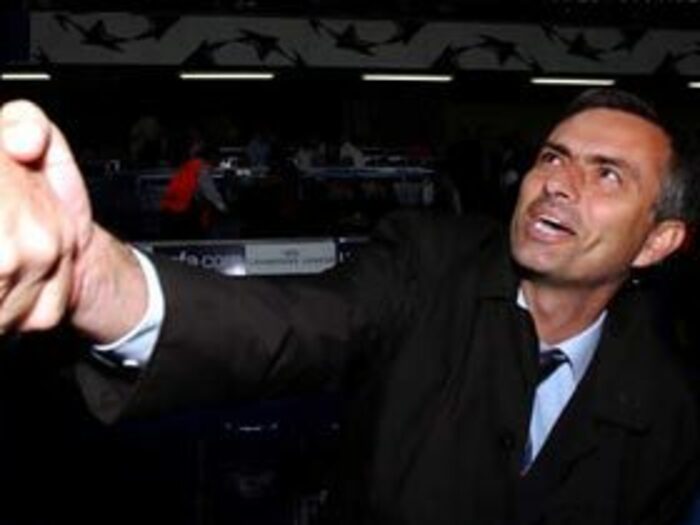 モウリーニョ監督が古巣と戦った日。＜Number Web＞ photograph by AFLO