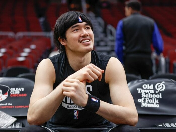 渡邊雄太“幸せな時間”も“冷遇”も味わったNBA5年目「現実をしっかり受け止める」暁子夫人の変化も明かす「僕も楽しみにしているんですよ」＜Number Web＞ photograph by Sipa USA/JIJI PRESS