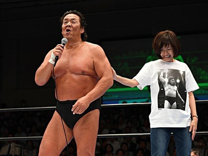 長州力、45年のプロレス人生に終止符。家族のもとに笑顔で帰還できた67歳。<Number Web> photograph by Essei Hara
