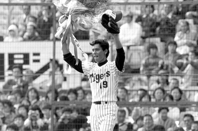 小林繁は1983年、わずか30歳で現役引退した。ラストイヤーにも13勝を挙げていた小林の胸中を若菜嘉晴はどう見るのか ／ photograph by Sankei Shimbun