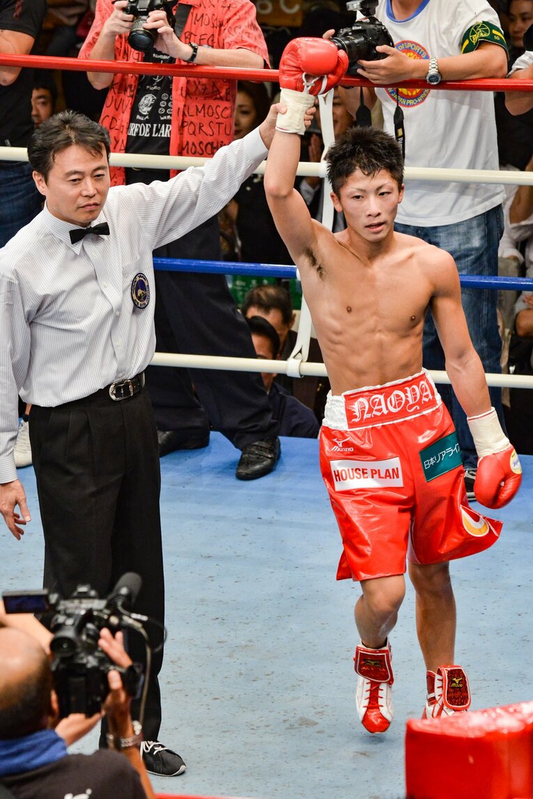 デビュー戦を4回KO勝利で飾った井上尚弥。中村勝彦レフェリーは「新人離れした落ち着き」に驚嘆していた　©Hiroaki Yamaguchi
