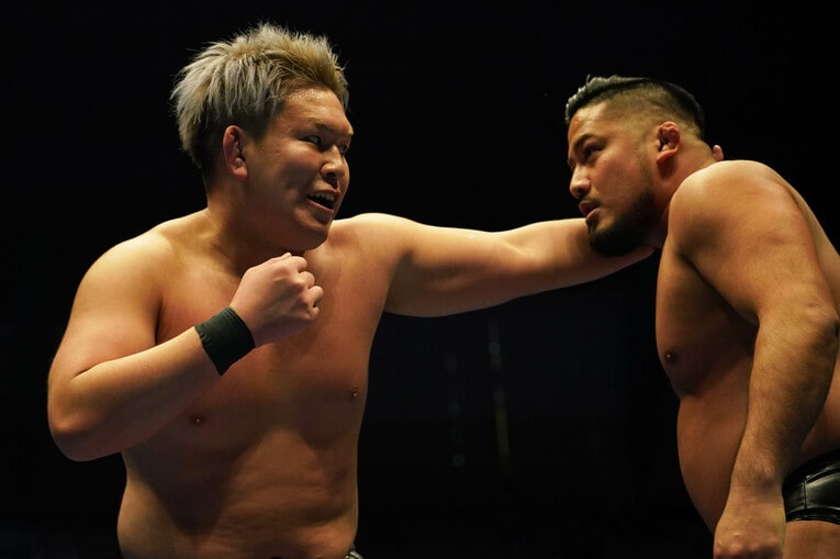 本田竜輝（左）と芦野祥太郎