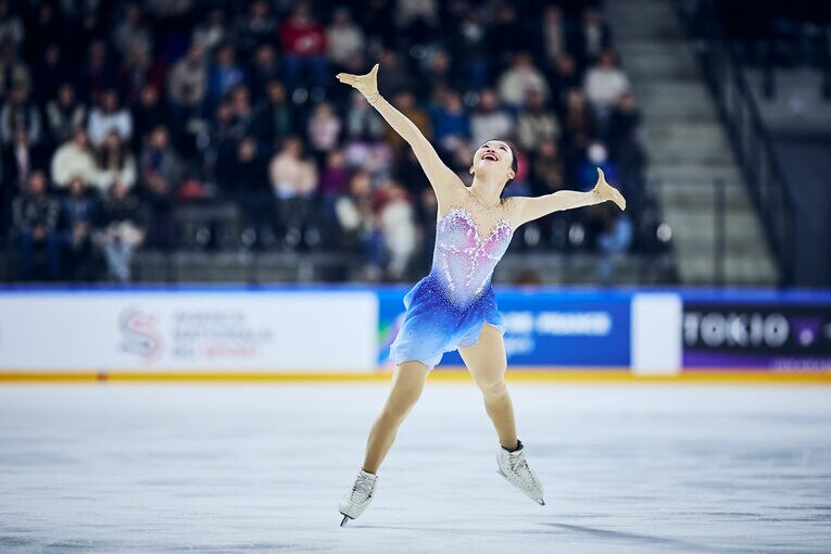 GPシリーズ初出場で初優勝を飾った17歳の中井亜美　©Getty Images