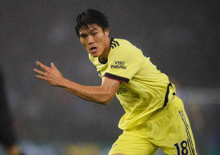 冨安健洋は激しい雨に打たれながら守備に奔走。クリーンシートに貢献したが、過去3試合とは一転して厳しい評価も下された ／ photograph by AFLO