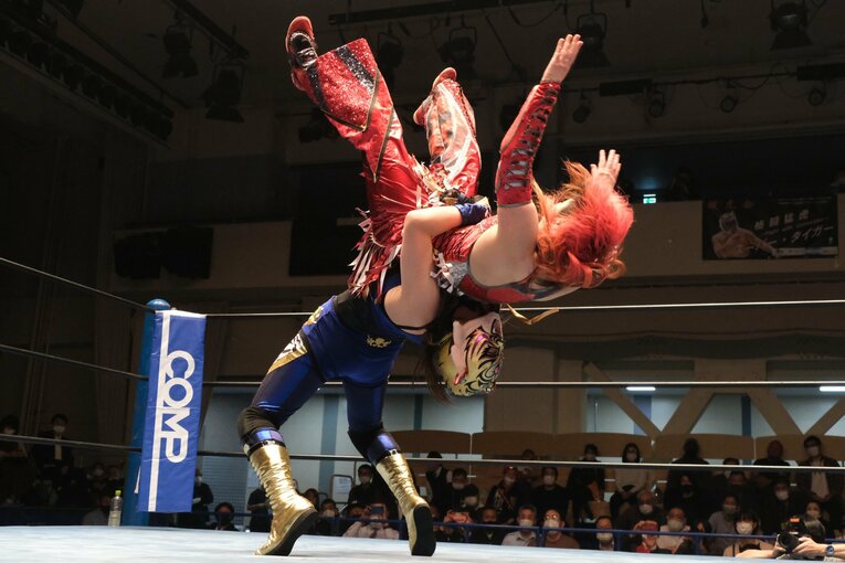 「タイガー・クイーンの涙を見た」佐山聡考案の“新技”で勝利も…彩羽匠戦で崩れかけた女性版タイガーマスクの“謎”(12)