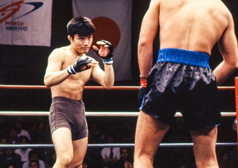 1998年11月27日、修斗でデビューした当時20歳の五味隆典