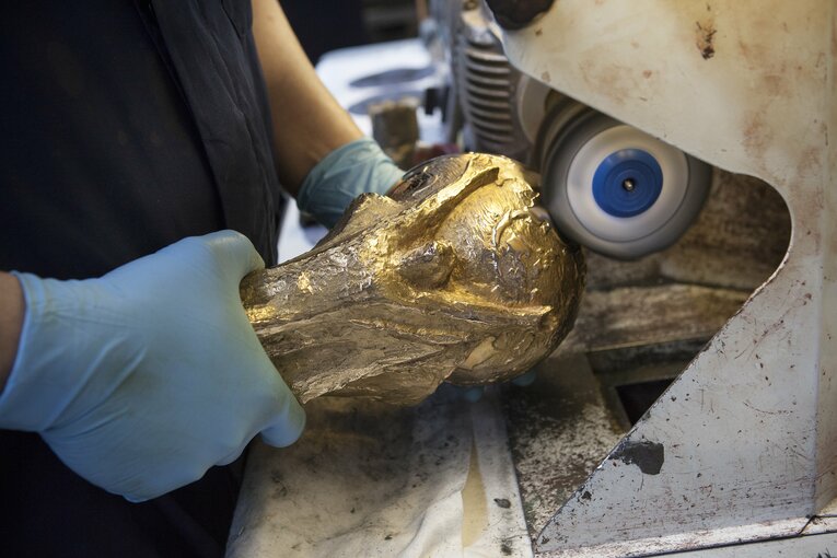 W杯製造工程の様子　©Paolo Vezzoli