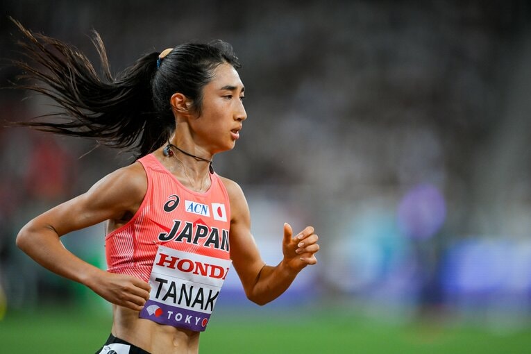 東京世界陸上女子5000m予選での田中希実と山本有真　©Nanae Suzuki