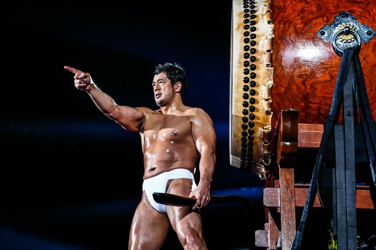 12月31日、太鼓を前にやる気満々の高田延彦　©RIZIN FF Susumu Nagao