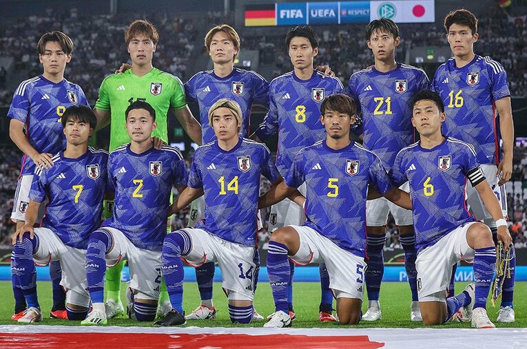 23年9月、4－1でドイツに大勝した際の日本代表スタメンの11人。国内外で“日本サッカーに触れる外国人”からの評価は確実に高まっている ／ photograph by AFP/JIJI PRESS