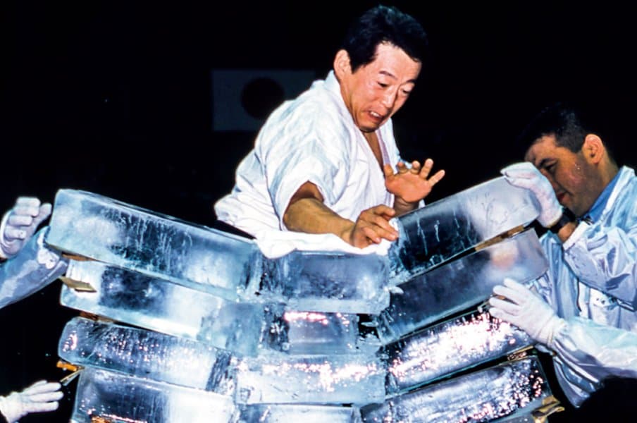 “社会体育”の聖域を守り続けた男。大道塾の創設者・東孝を偲ぶ。<Number Web> photograph by Susumu Nagao