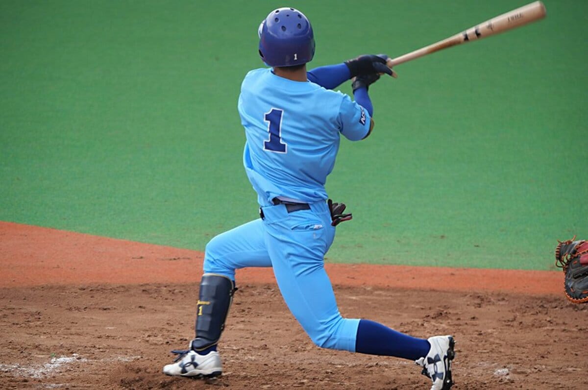 大学野球で異例の「3番・ピッチャー」…日体大に現れた期待の左腕、打者