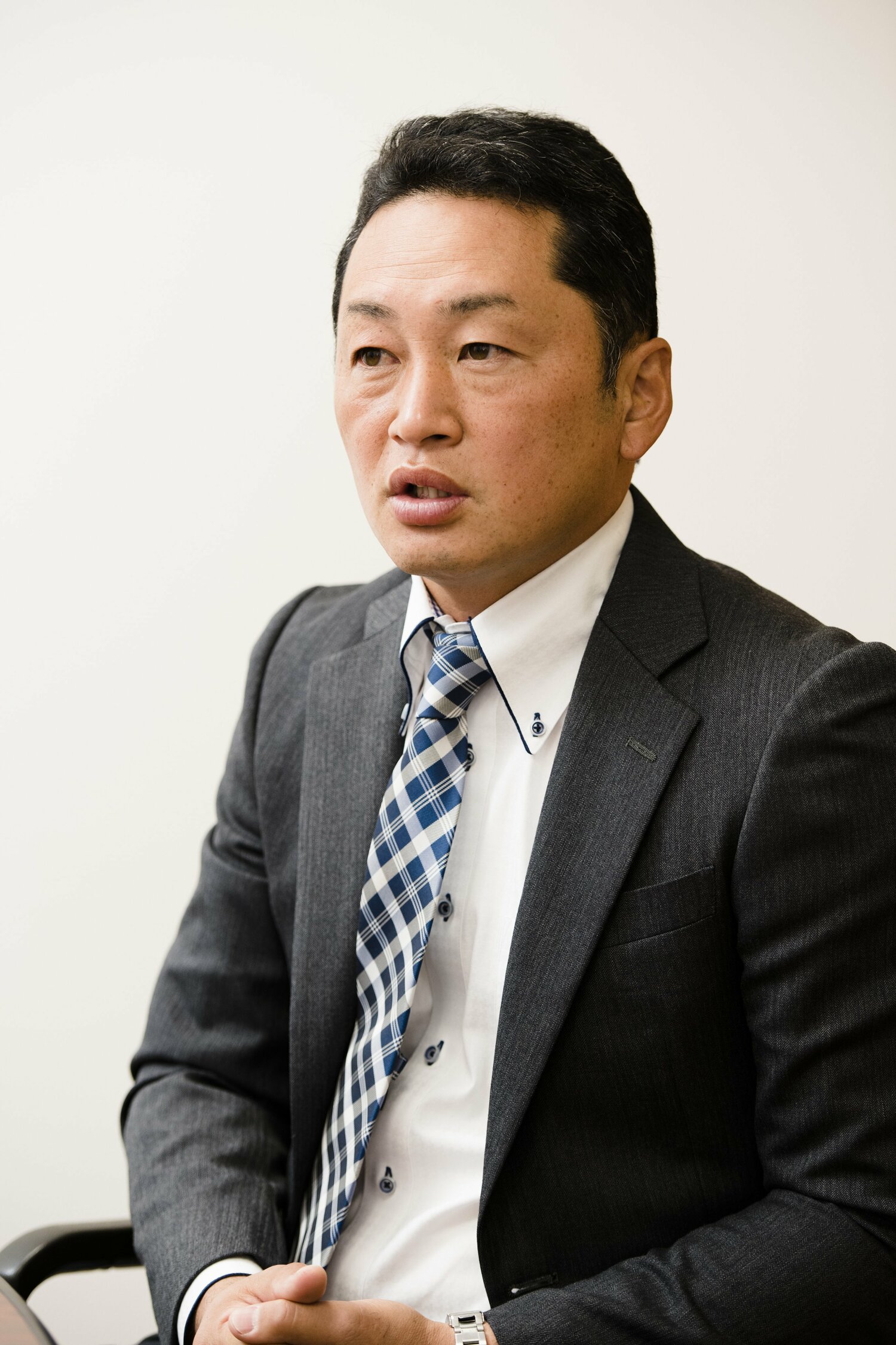 多田晃／履正社高校を卒業後、東芝に勤務しながら教員免許を取得。2007年に履正社高校に入職、2012年より教論を務めている。担当教科は情報。2022年4月、野球部監督に就任した　©︎Naohiro Kurashina