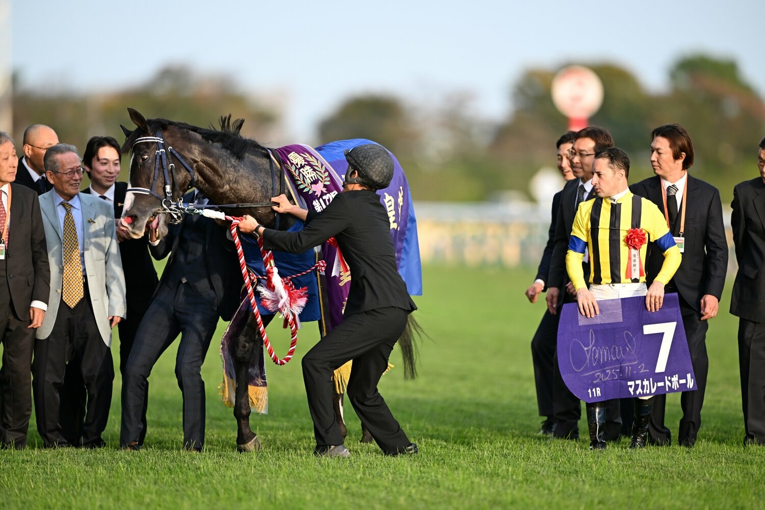口取り式で若さを見せるマスカレードボール。さらなる成長に期待がかかる ©Keiji Ishikawa