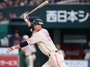 「ホームランバッターに見られがちですけど…」“2mの長身”秋広優人が語った“意外な持ち味” 電撃トレード・巨人→ソフトバンクで追い求める“打率”