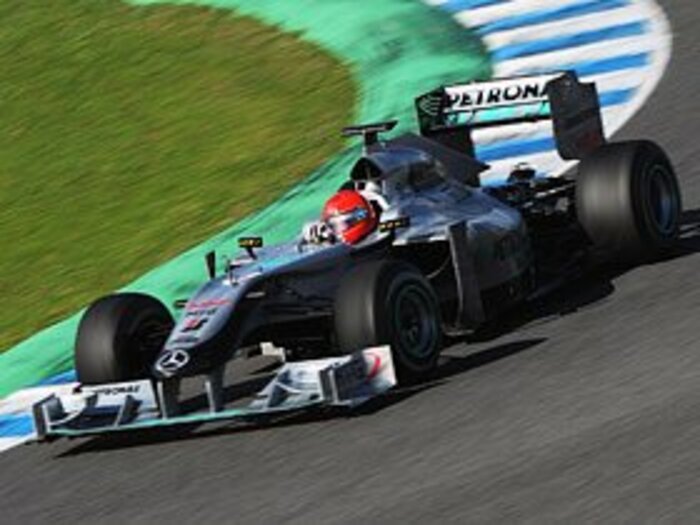 “超接近戦”を堪能したい、開幕戦バーレーンGP。~注目はアロンソとシューマッハー~<Number Web> photograph by Getty Images