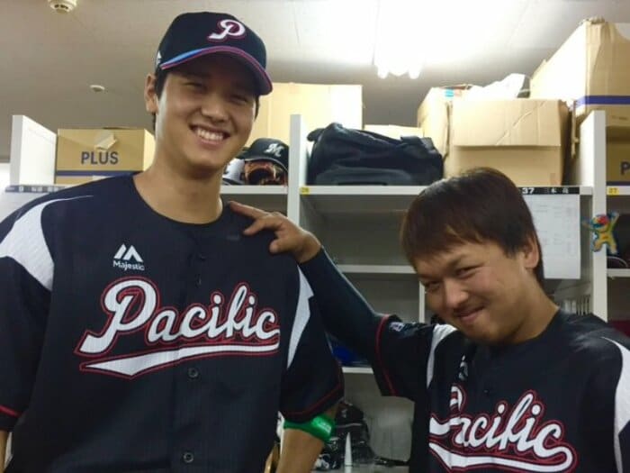 「“大谷様”と呼ばないとアカン。あの時はすいませんでした（笑）」ロッテ・田村龍弘が初めて明かす“メル友”だった花巻東・大谷翔平のこと＜Number Web＞ photograph by Chiba Lotte Marines