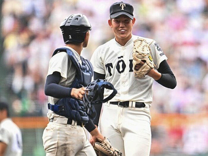 「大阪桐蔭打線の重圧で1回が長く感じる」「ピンチになるとギアが…」秘密兵器の先発、奇策の守備シフトも想定内な王者に“油断”はない<Number Web> photograph by Nanae Suzuki