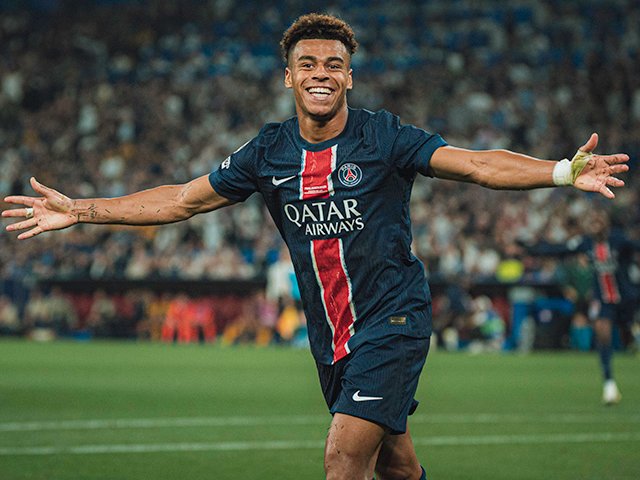 【正規品】 PSG 24/25  ドゥエ 欲望と天賦の才」19歳ドゥエ衝撃2G1AでPSGがCL初制覇…背景に“超金満