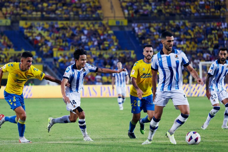 3戦連続MVP久保建英が「ユニ引っ張られても突破」気になる右足テーピングとシルバ引退の影響…“タケの配信に映らない表情”を撮った(16)