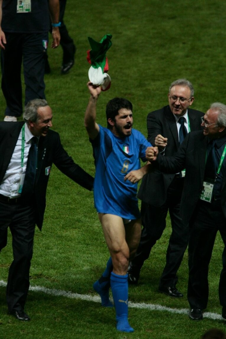 イタリア2大会連続W杯予選敗退の真相 「世界の破滅」と激怒ムードだった前回より、さらに深刻な問題は…〈欧州王者の急転落〉(13)